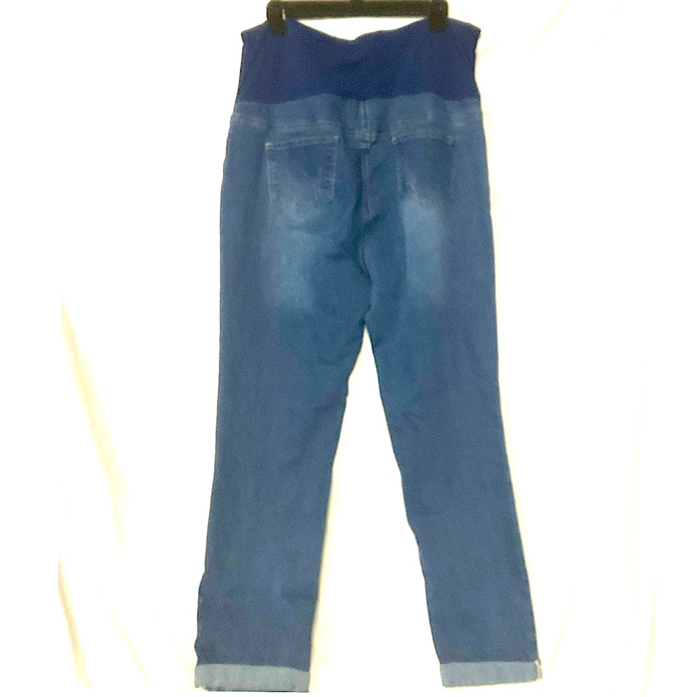 SHEIN Maternity Jeans - Picture 3 of 6